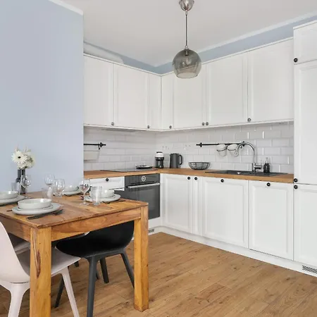 Elegant Jezyce Near Mtp By Renters Lejlighed