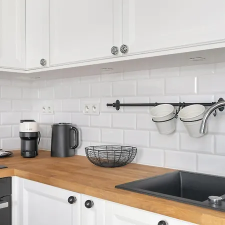 Apartment Elegant Jezyce Near Mtp By Renters *